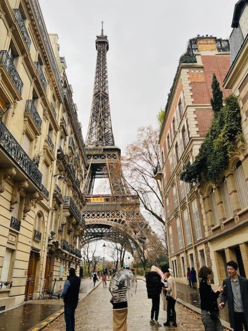 Au Pied De La Tour Eiffel Lägenhet Paris Exteriör bild